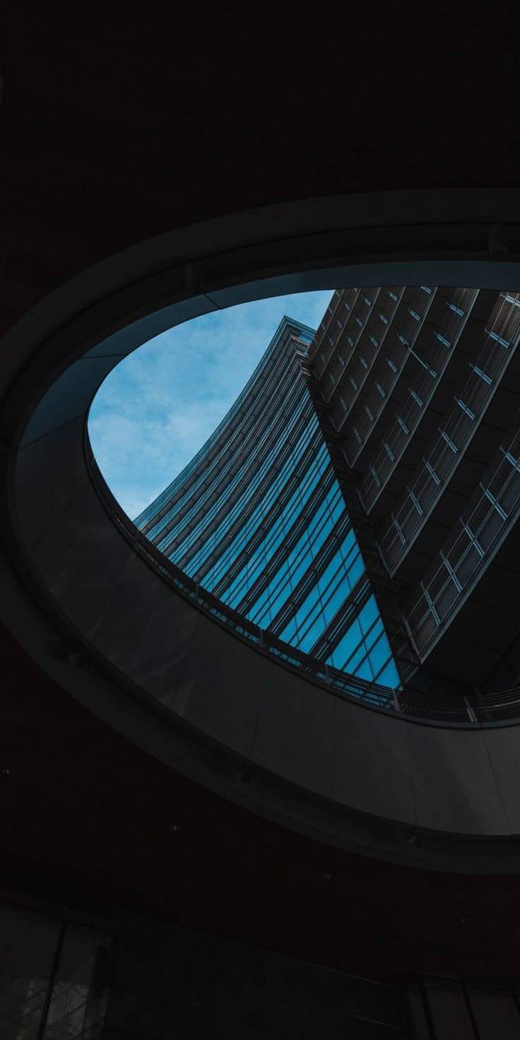 Geometric facade